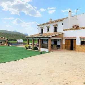 Huerta Abuela María Сasa de vacaciones Archidona